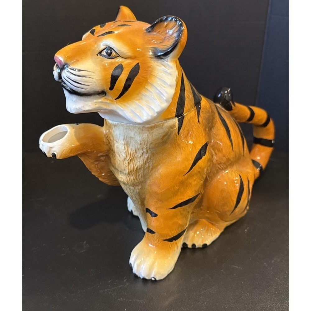 Wangs International Tiger Cat‎ Teapot Taiwan Vintage